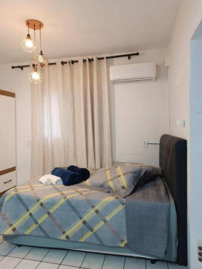 1 Quarto- Calçadão - Pé na areia